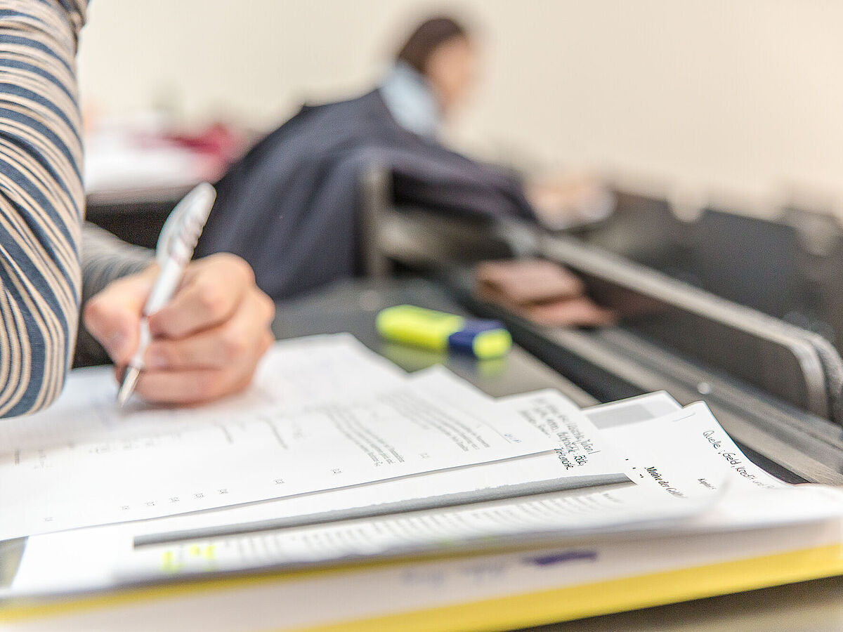 Symbolbild BWL / Seminarsituation